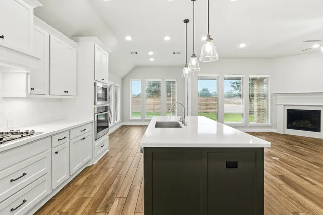 $3,200 | 6927 Pondhawk Drive, Katy, TX 77493