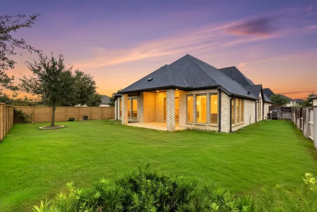 $3,200 | 6927 Pondhawk Drive, Katy, TX 77493