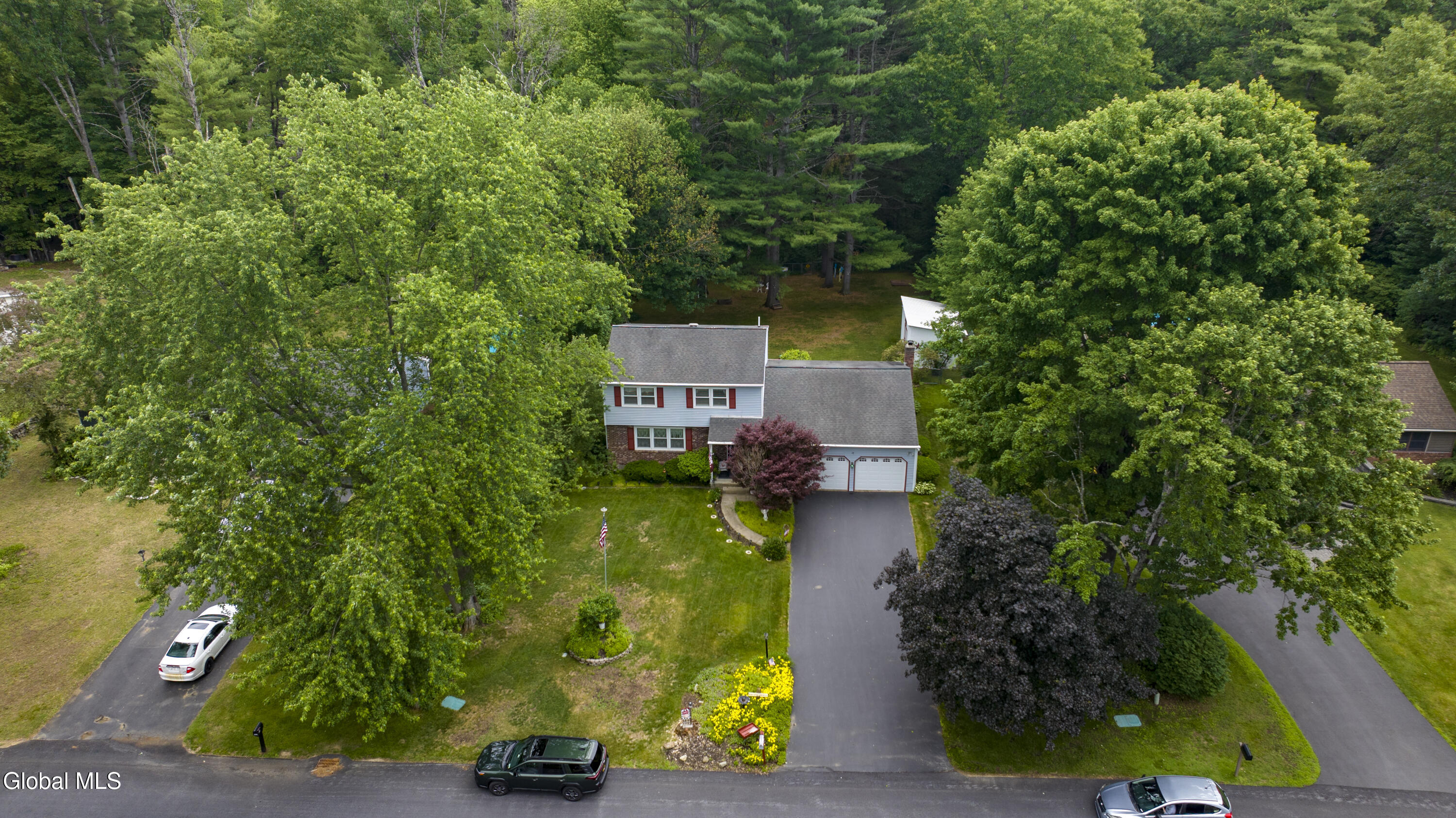 12 Rip Van Lane Ballston Spa, NY 12020 - Photo 3 of 32 12 Rip Van Ln-3