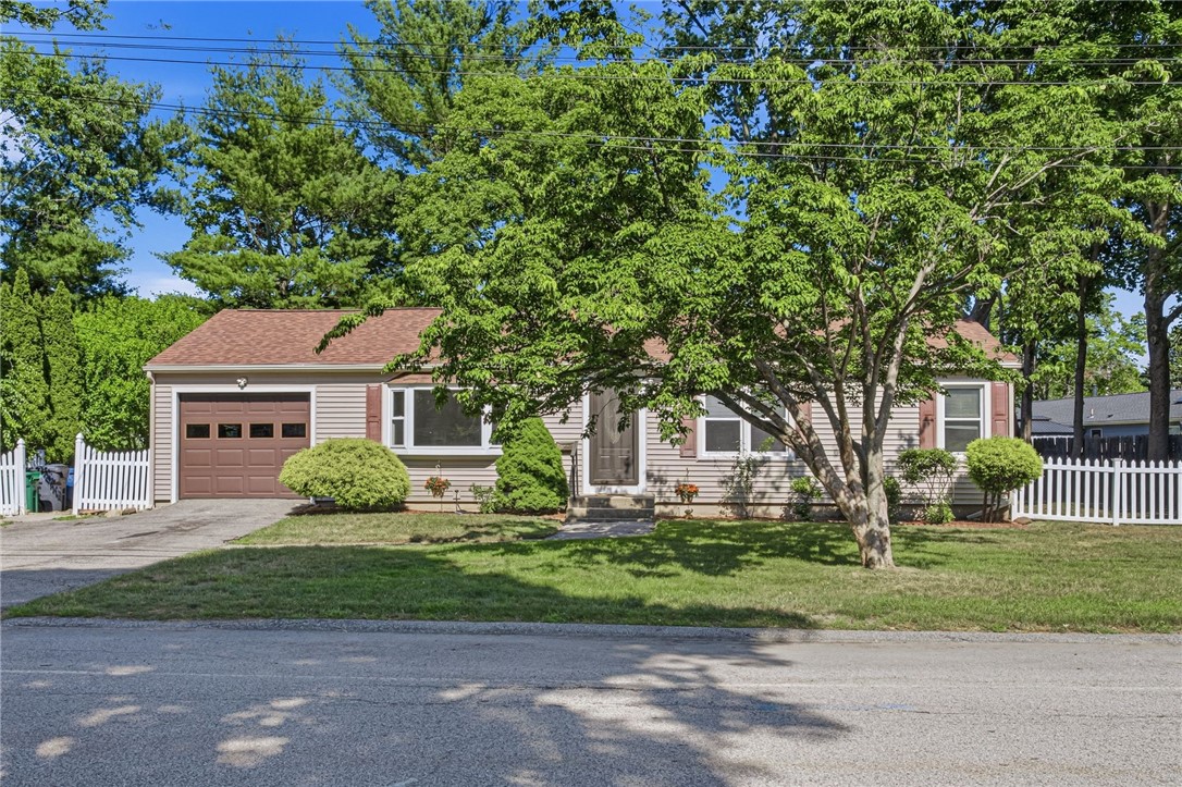 132 Potowomut Road Warwick, RI 02818 - Photo 1 of 37