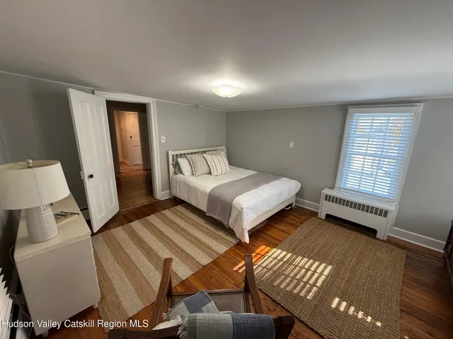 $3,950 | 9 Market Street, Athens, NY 12015