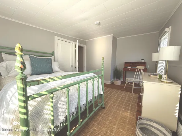 $3,950 | 9 Market Street, Athens, NY 12015