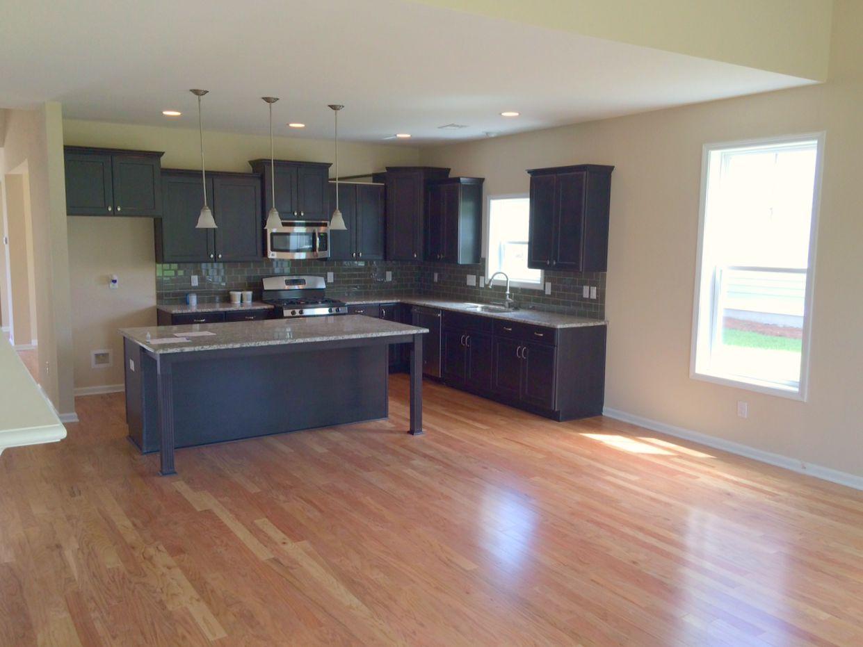 1301 Raven Road Hanahan, SC 29410 - Photo 4 of 26 IMG_1211b