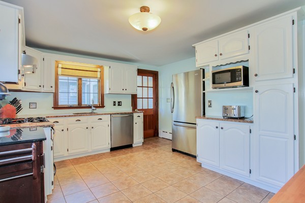85 Upland Road Dedham, MA 02026 - Photo 4 of 21 Gallery Image 4