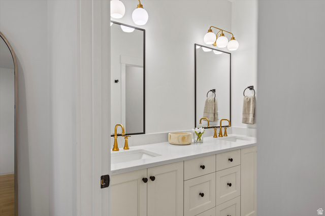 3349 Oxford Loop Morgan, UT 84050 - Photo 19 of 47 Full bathroom with double vanity