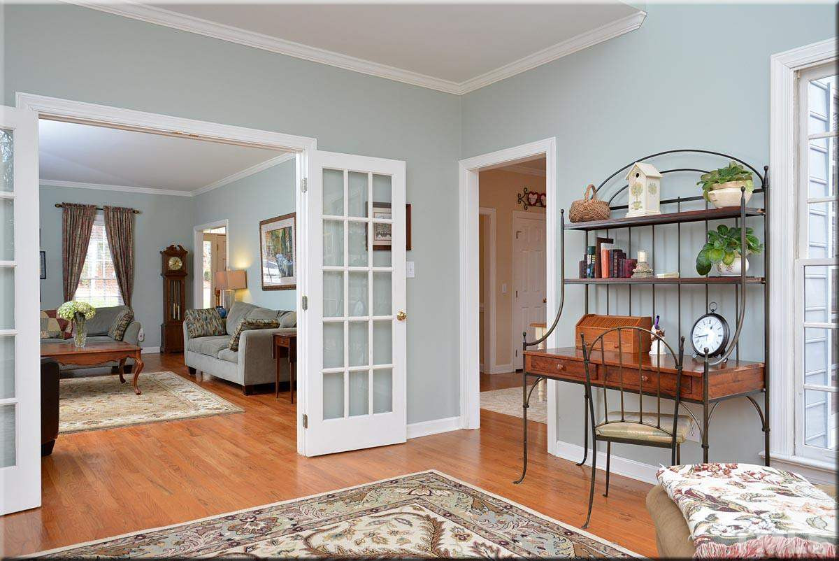 2909 Lothian Way Raleigh, NC 27612 - Photo 10 of 25 Photo 10