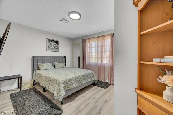 $570,000 | 2913 Whispering Wind Drive, Las Vegas, NV 89117