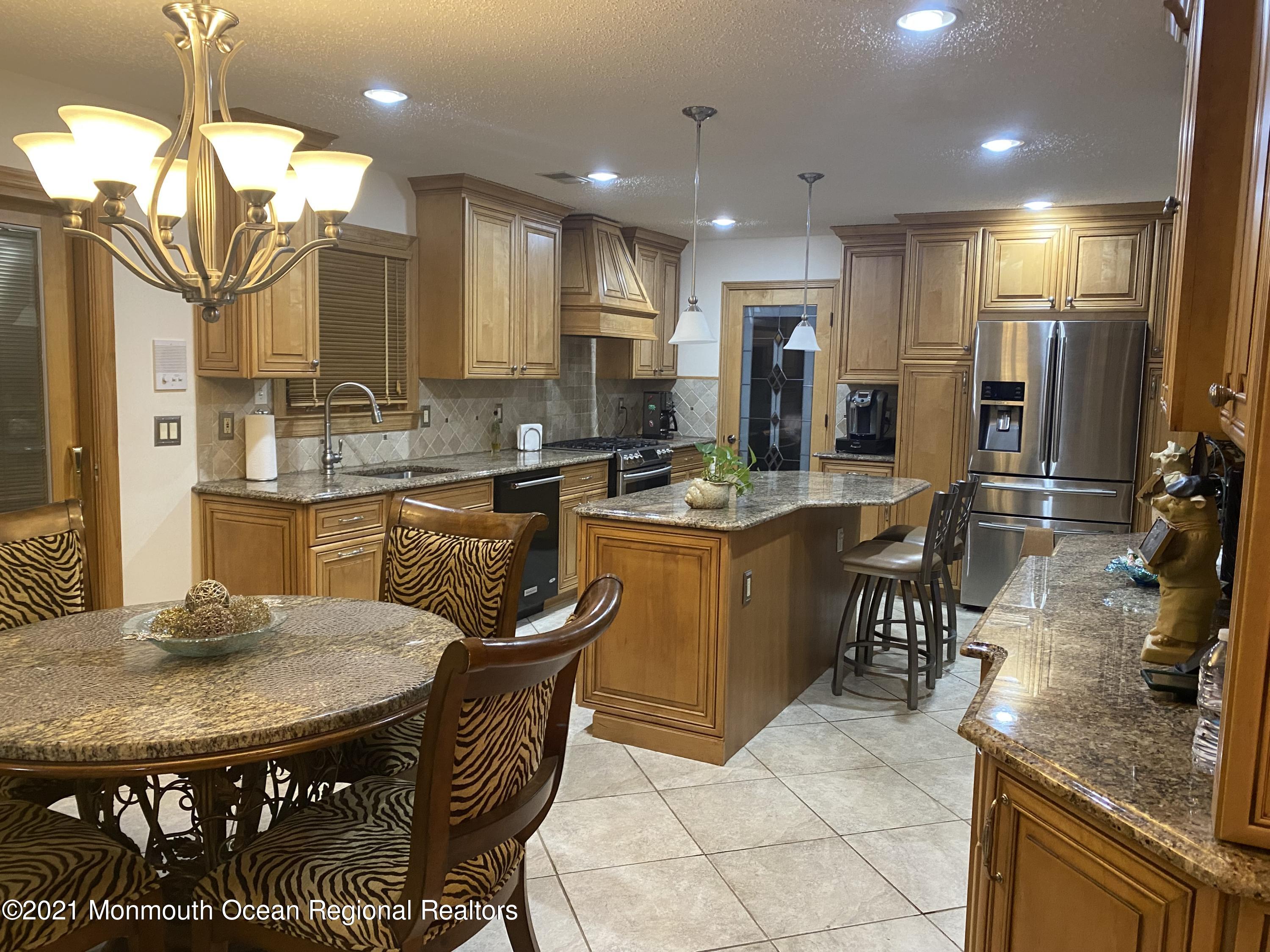 5 Bryce Canyon Road Howell, NJ 07731 - Photo 2 of 6 kitchen lisa