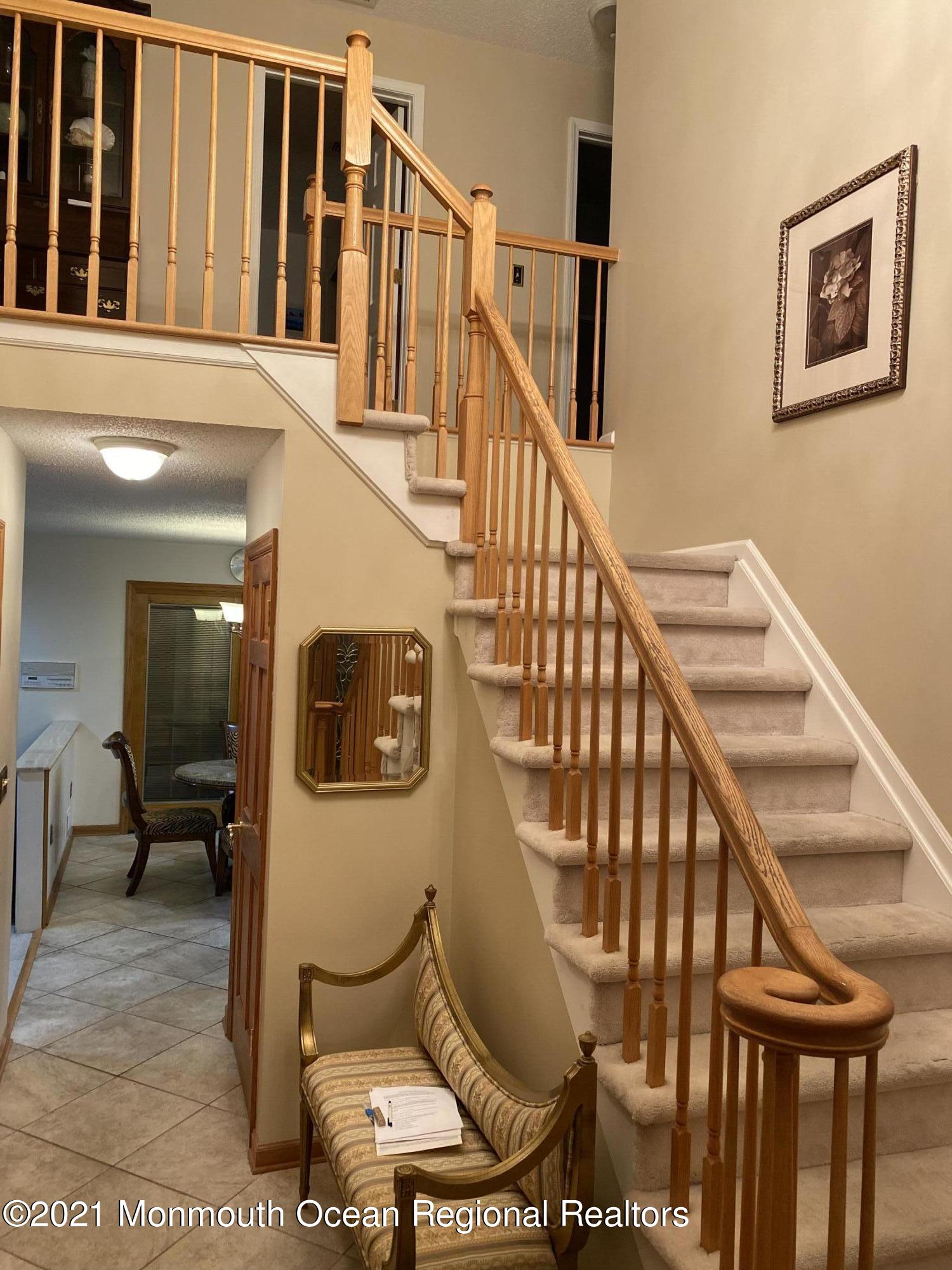5 Bryce Canyon Road Howell, NJ 07731 - Photo 3 of 6 Soaring Foyer