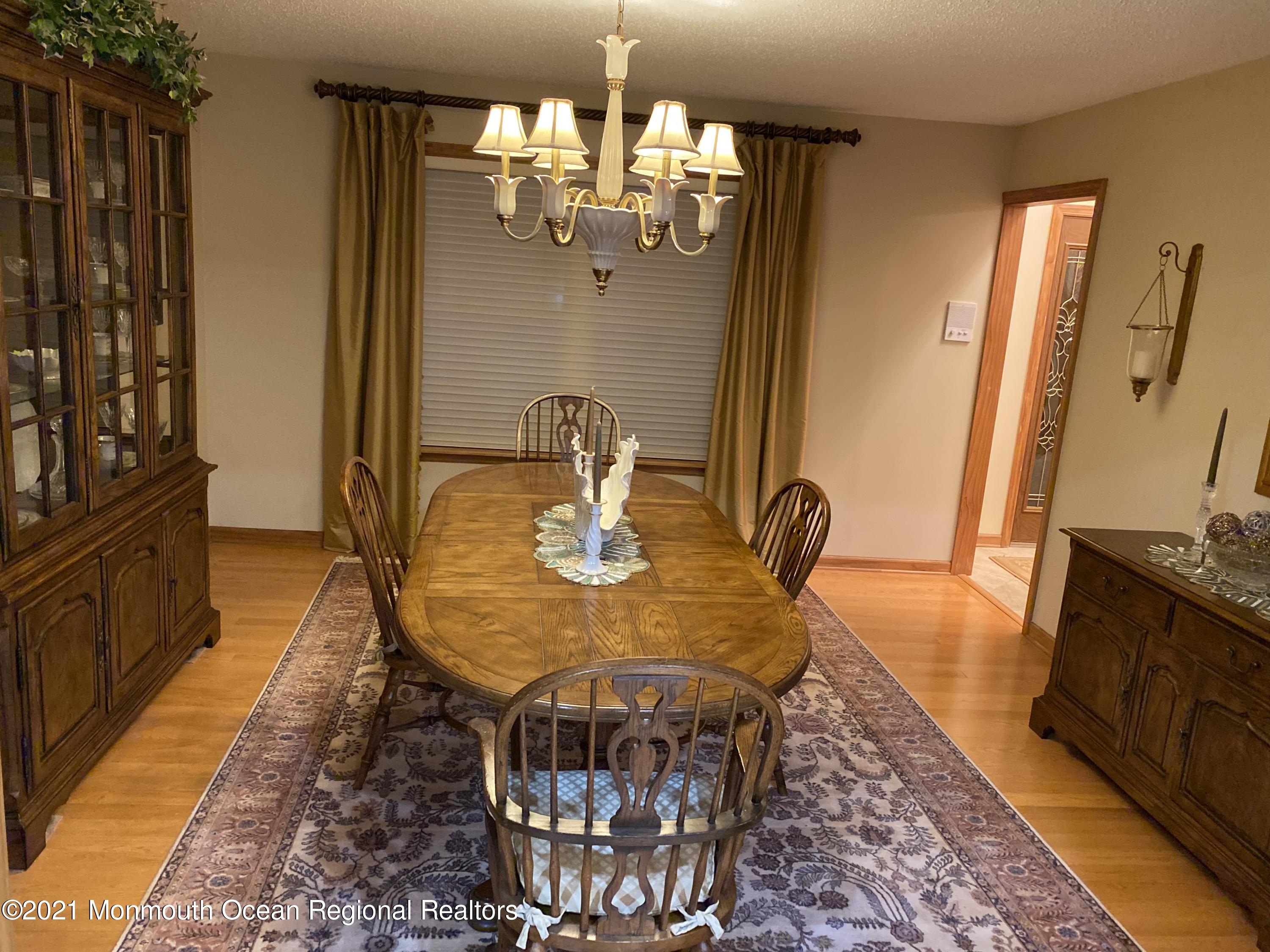 5 Bryce Canyon Road Howell, NJ 07731 - Photo 5 of 6 Dining Room