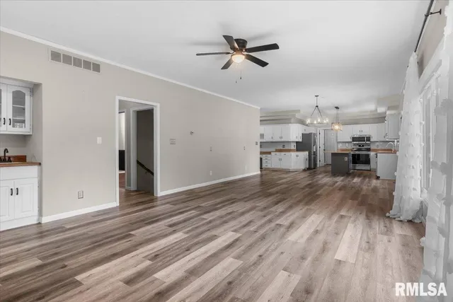 $520,000 | 2315 Chesapeake Landing, Springfield, IL 62712