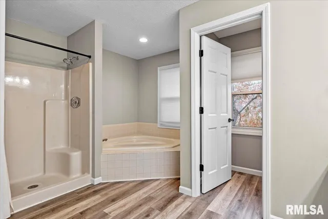 $520,000 | 2315 Chesapeake Landing, Springfield, IL 62712