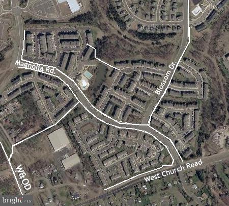 21937 Thompson Square Sterling, VA 20166 - Photo 48 of 48 view of a stove