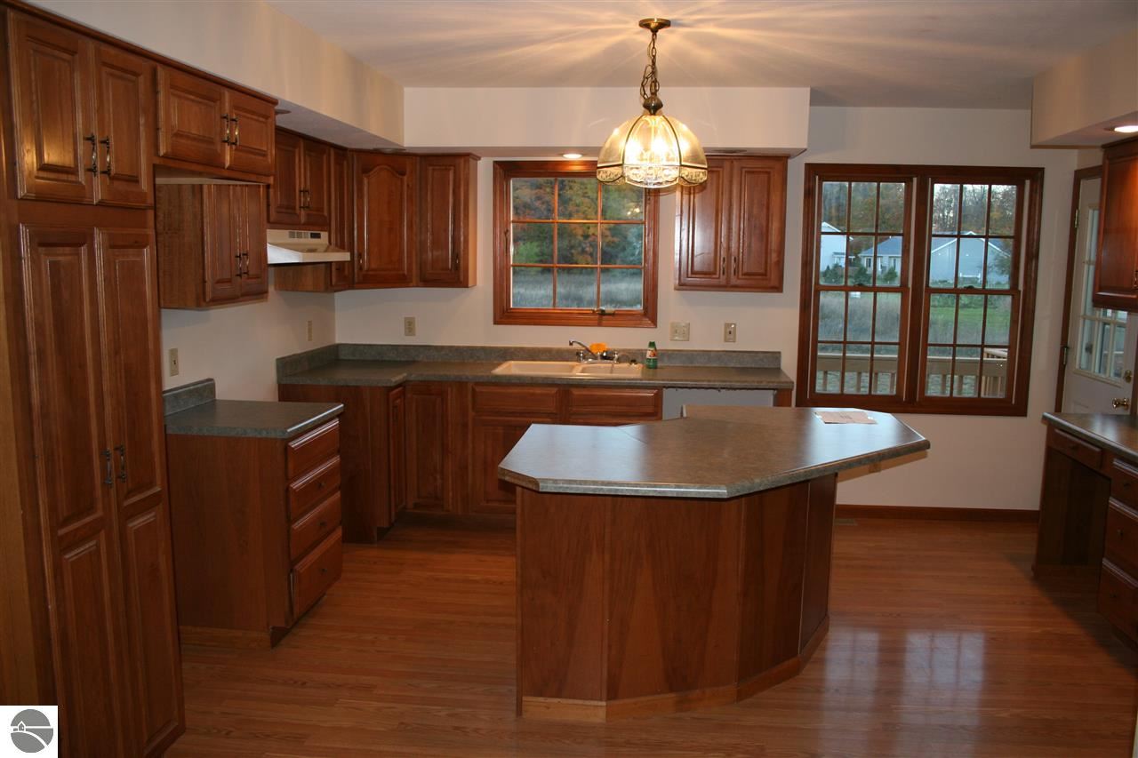 6069 East 34 Road Cadillac, MI 49601 - Photo 30 of 61 1778689-29.JPG