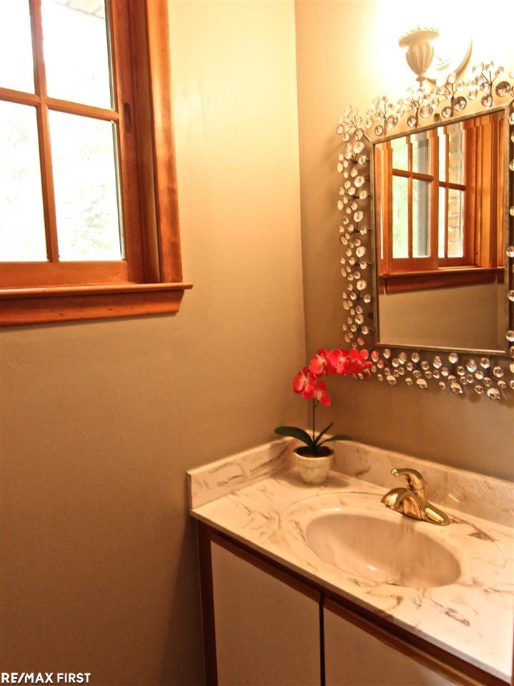 672 Old Perch Road Rochester Hills, MI 48309 - Photo 26 of 48