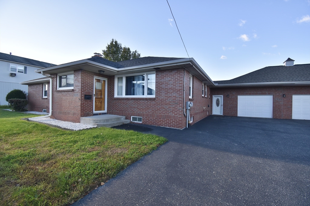 541 Grattan Street Chicopee, MA 01020 - Photo 33 of 38