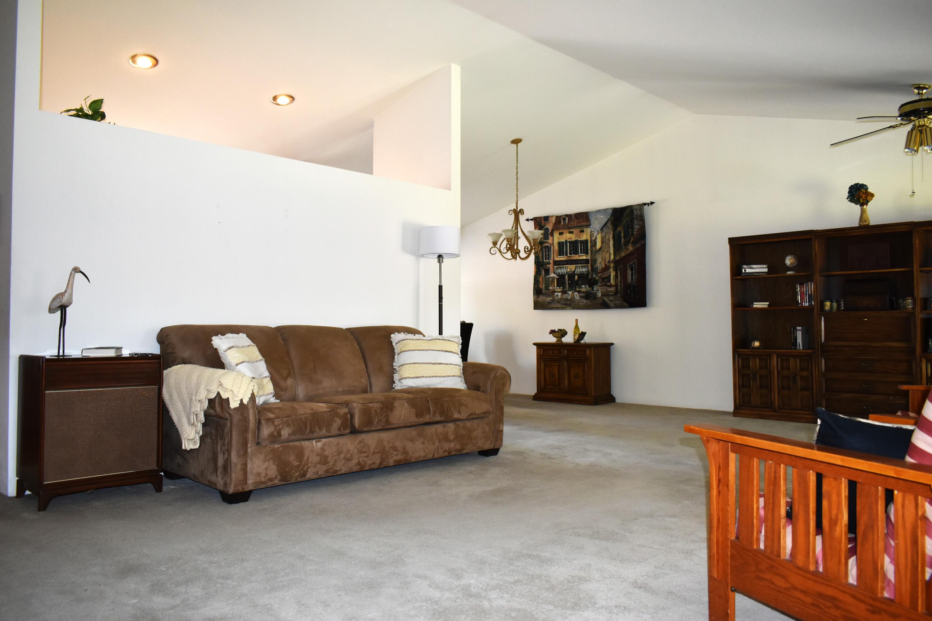 3112 Springbrook Road Medford, OR 97504 - Photo 8 of 30 DSC_0565
