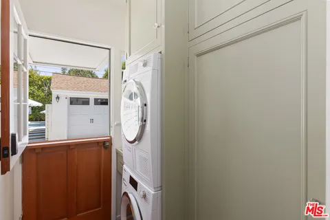 $2,795,000 | Undisclosed Address, Los Angeles, CA 90036