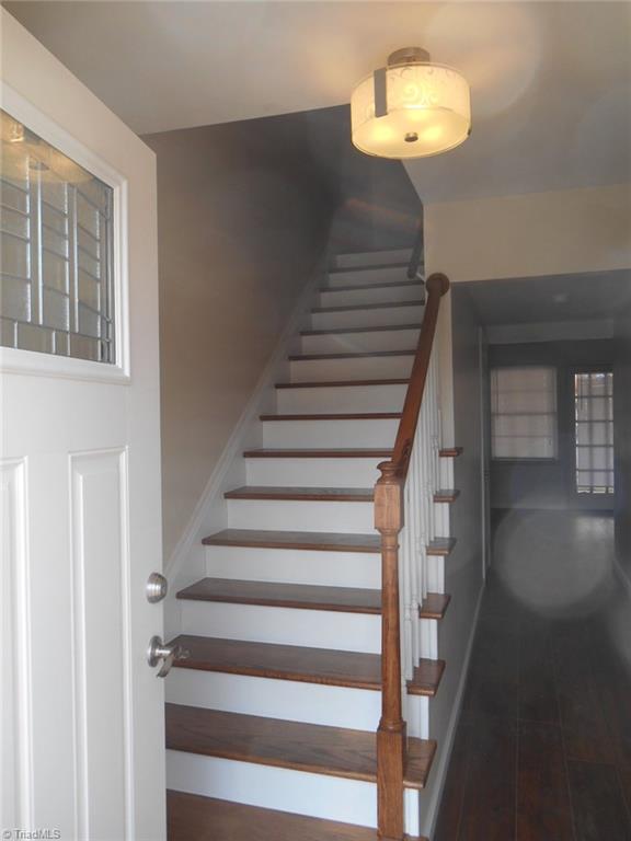 2906 St Marks Road Southwest, Unit E Winston-Salem, NC 27103 - Photo 2 of 8 Gallery Image 2