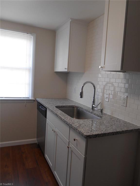 2906 St Marks Road Southwest, Unit E Winston-Salem, NC 27103 - Photo 4 of 8 Gallery Image 4
