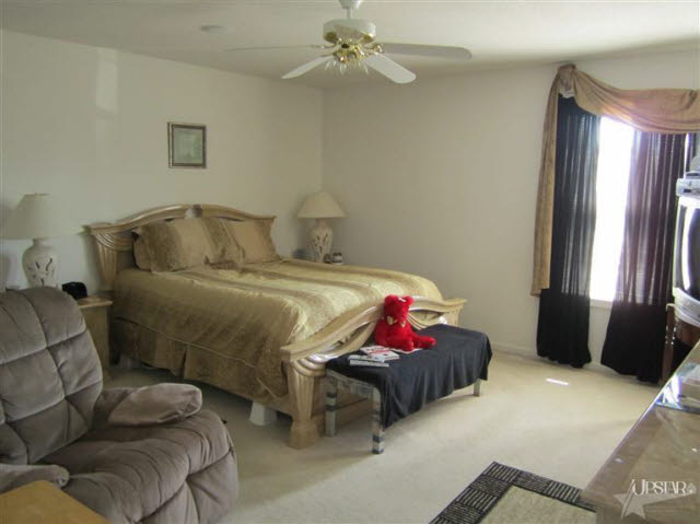 2101 Plateau Point Fort Wayne, IN 46808 - Photo 9 of 16