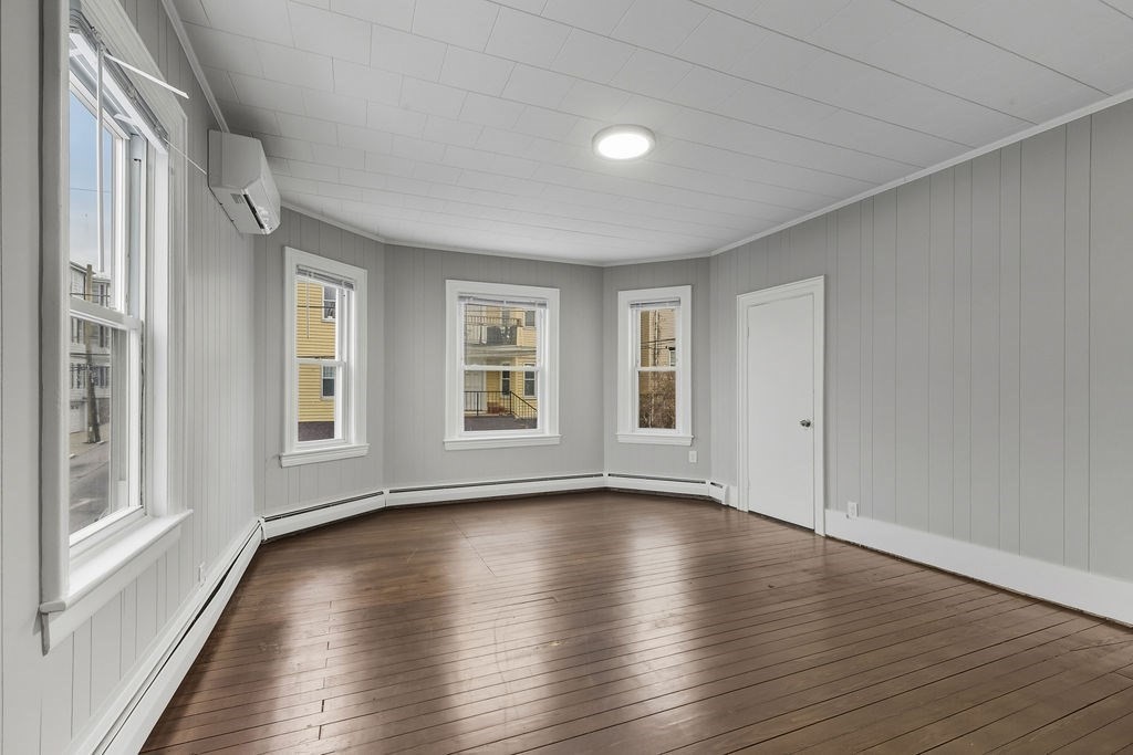 271 Mulberry Street Fall River, MA 02721 - Photo 20 of 29