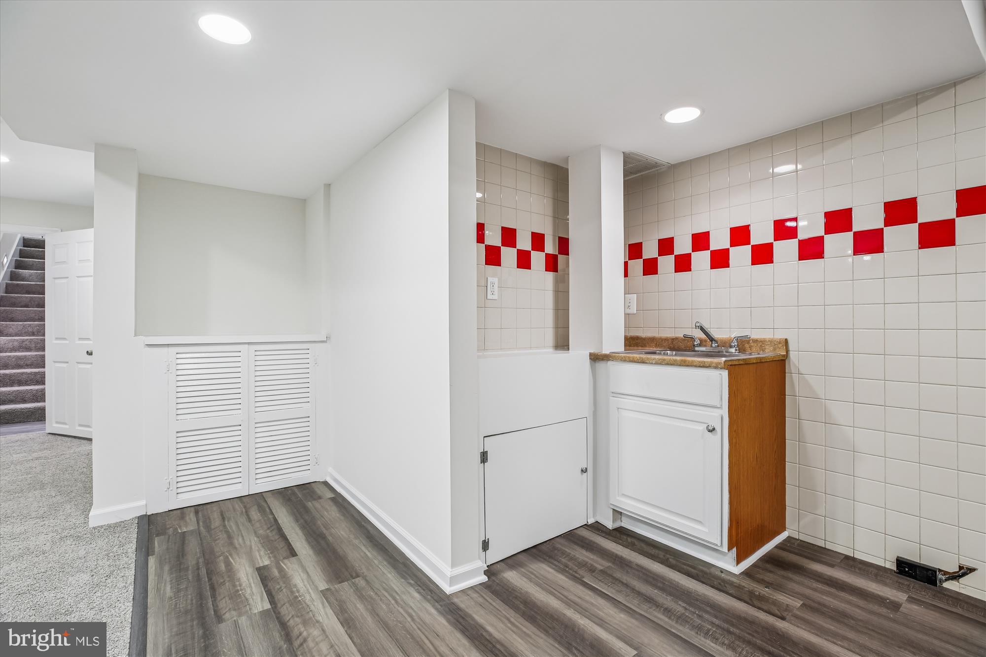 11502 Nairn Road Silver Spring, MD 20902 - Photo 28 of 43 a room with storage and utility