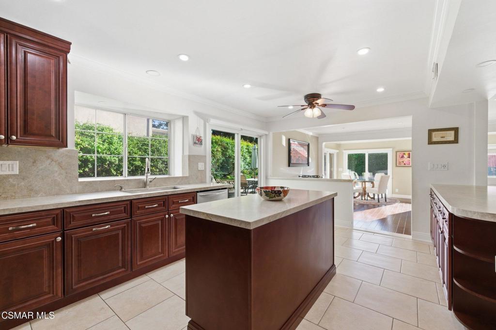 939 Ranch House Road Westlake Village, CA 91361 - Photo 11 of 57