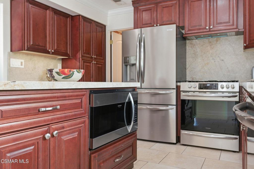 939 Ranch House Road Westlake Village, CA 91361 - Photo 14 of 57