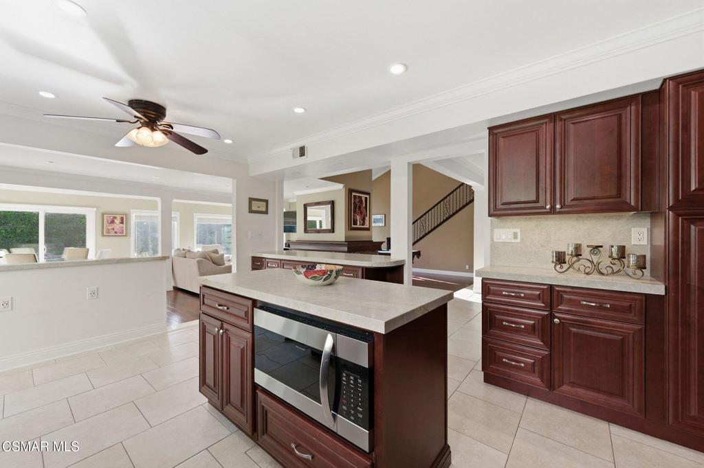 939 Ranch House Road Westlake Village, CA 91361 - Photo 15 of 57