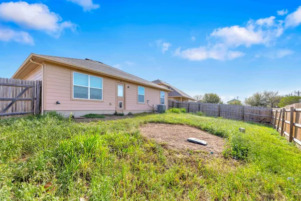 $2,100 | 18125 Ryegate Drive, Manor, TX 78653