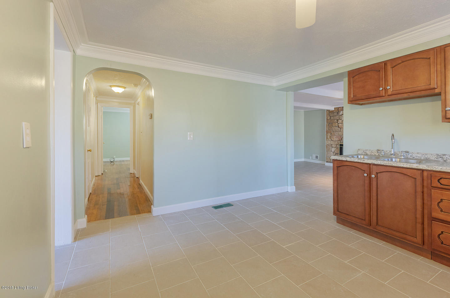 8518 Chase Road Louisville, KY 40258 - Photo 10 of 48 Ceramic Tile Floor