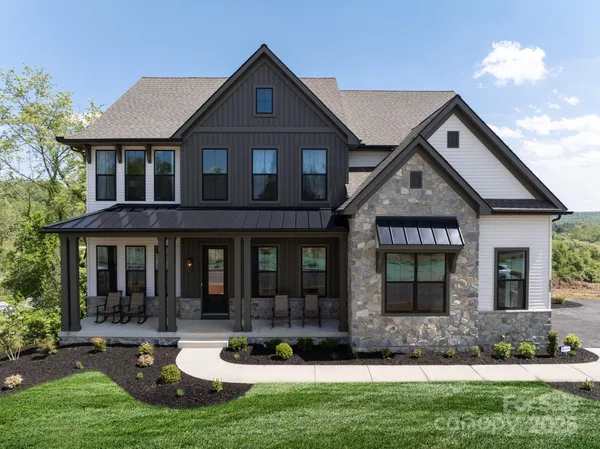 $1,134,068 | 4 Pinnacle Way, Unit HAWTHORNE, York, SC 29745