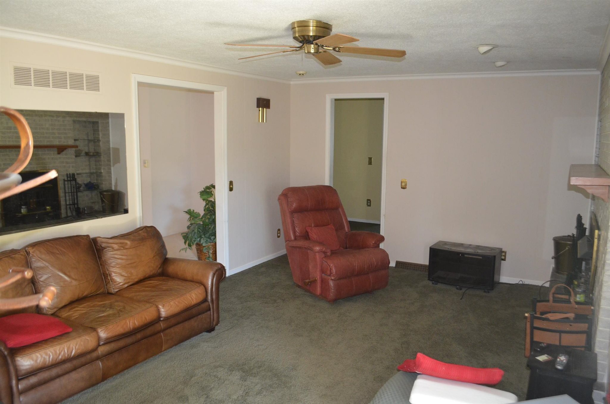 11335 Marion Center Road Hoagland, IN 46745 - Photo 10 of 33 Gallery Image 10