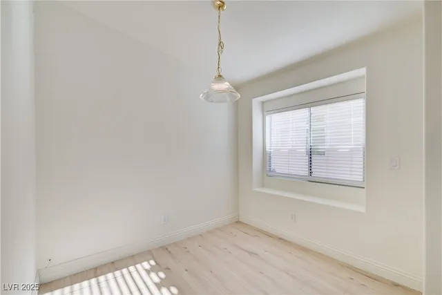 $2,500 | 1095 Snow Roof Avenue, Henderson, NV 89052