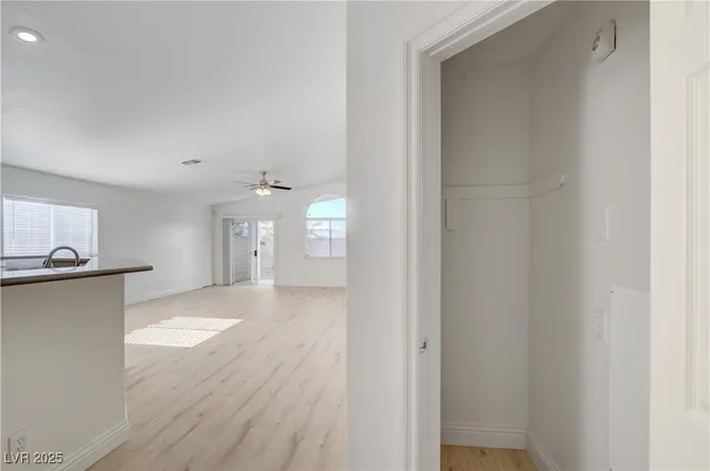 $2,500 | 1095 Snow Roof Avenue, Henderson, NV 89052