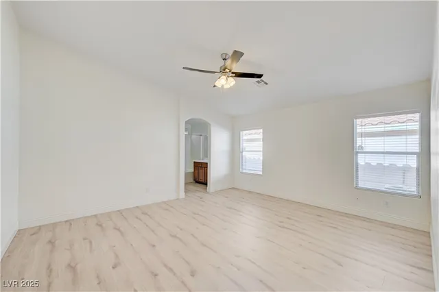 $2,500 | 1095 Snow Roof Avenue, Henderson, NV 89052