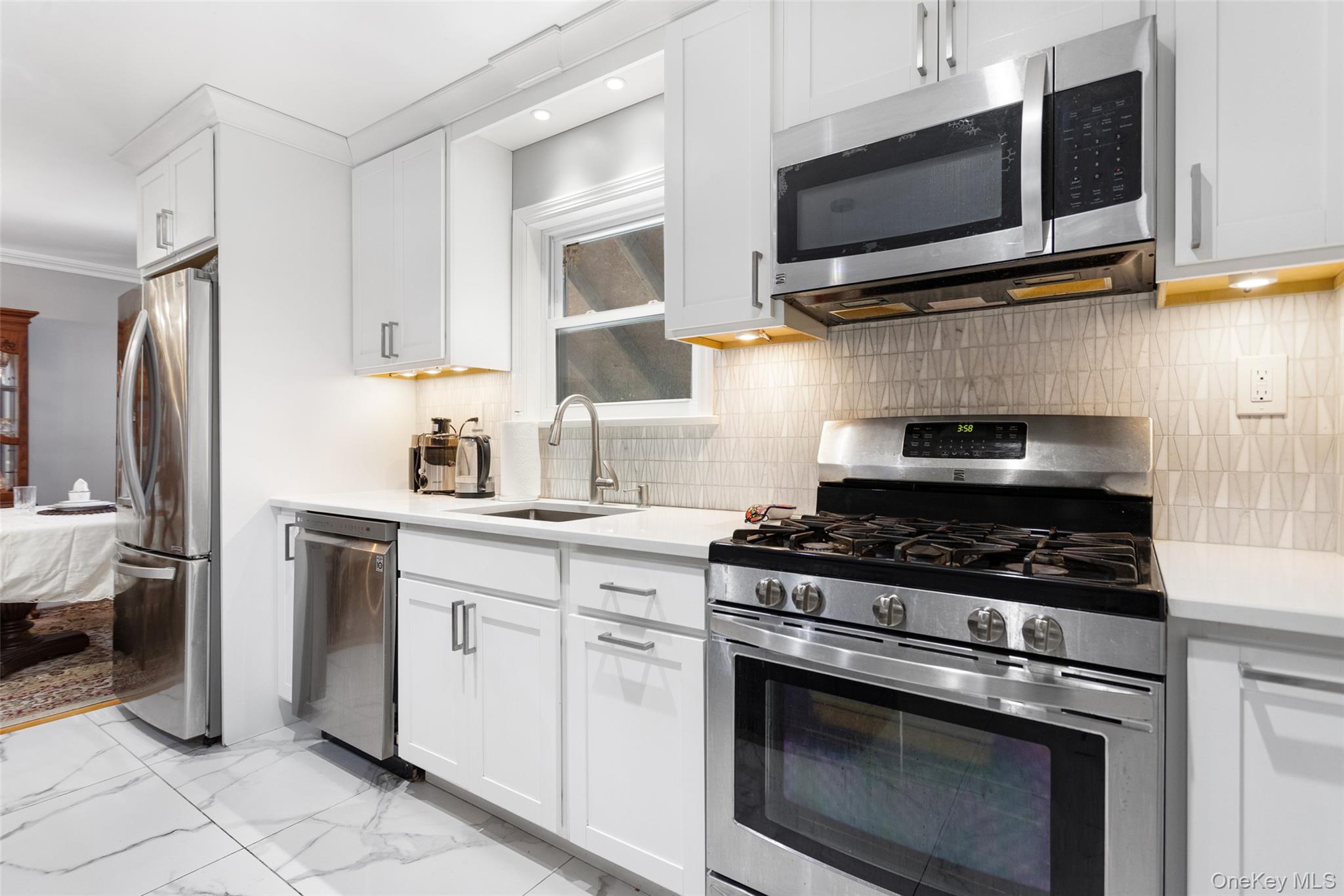 6 Merrick Lane Spring Valley, NY 10977 - Photo 13 of 31