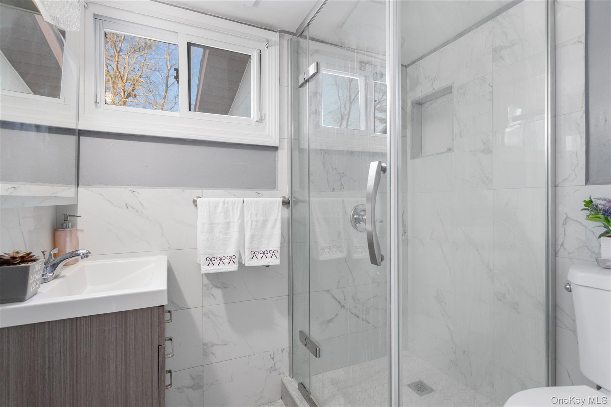 6 Merrick Lane Spring Valley, NY 10977 - Photo 14 of 31