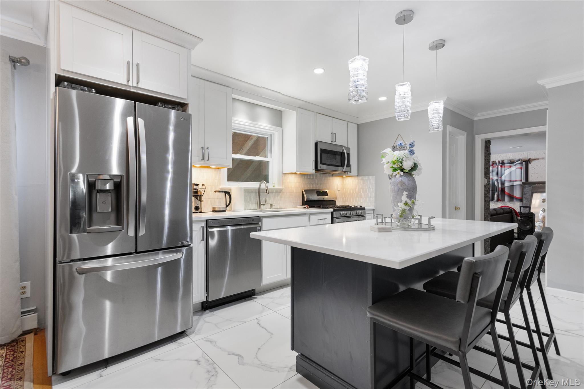 6 Merrick Lane Spring Valley, NY 10977 - Photo 10 of 31