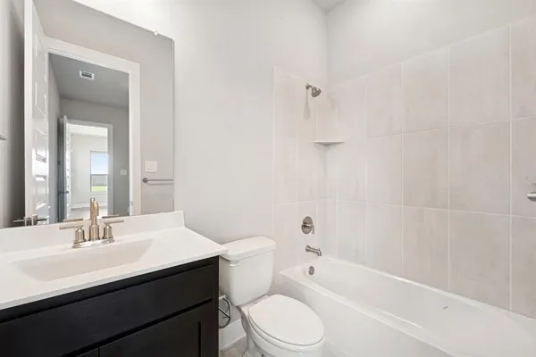 $449,990 | 765 Shinnery Oak Way, Waxahachie, TX 75165