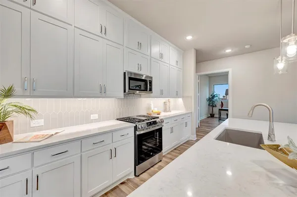 $449,990 | 765 Shinnery Oak Way, Waxahachie, TX 75165