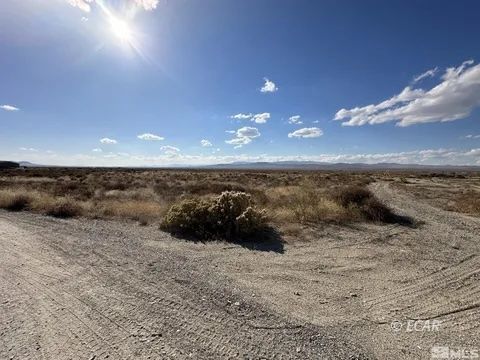 45 Desert View Drive Lovelock, NV 89419 - Photo 3 of 5