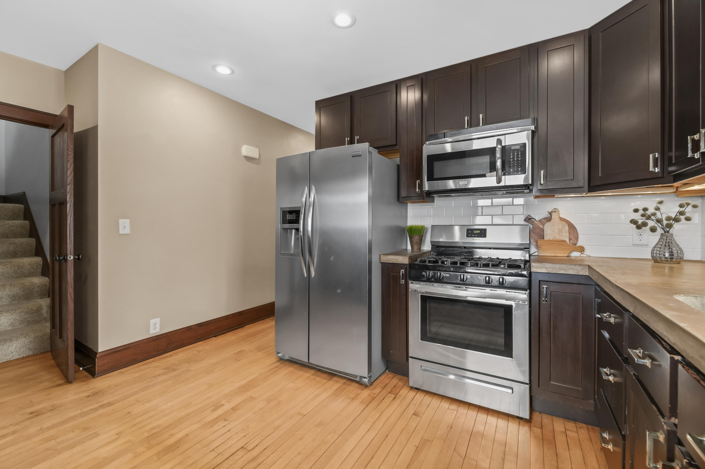 2735 South Greeley Street Milwaukee, WI 53207 - Photo 15 of 37 Kitchen