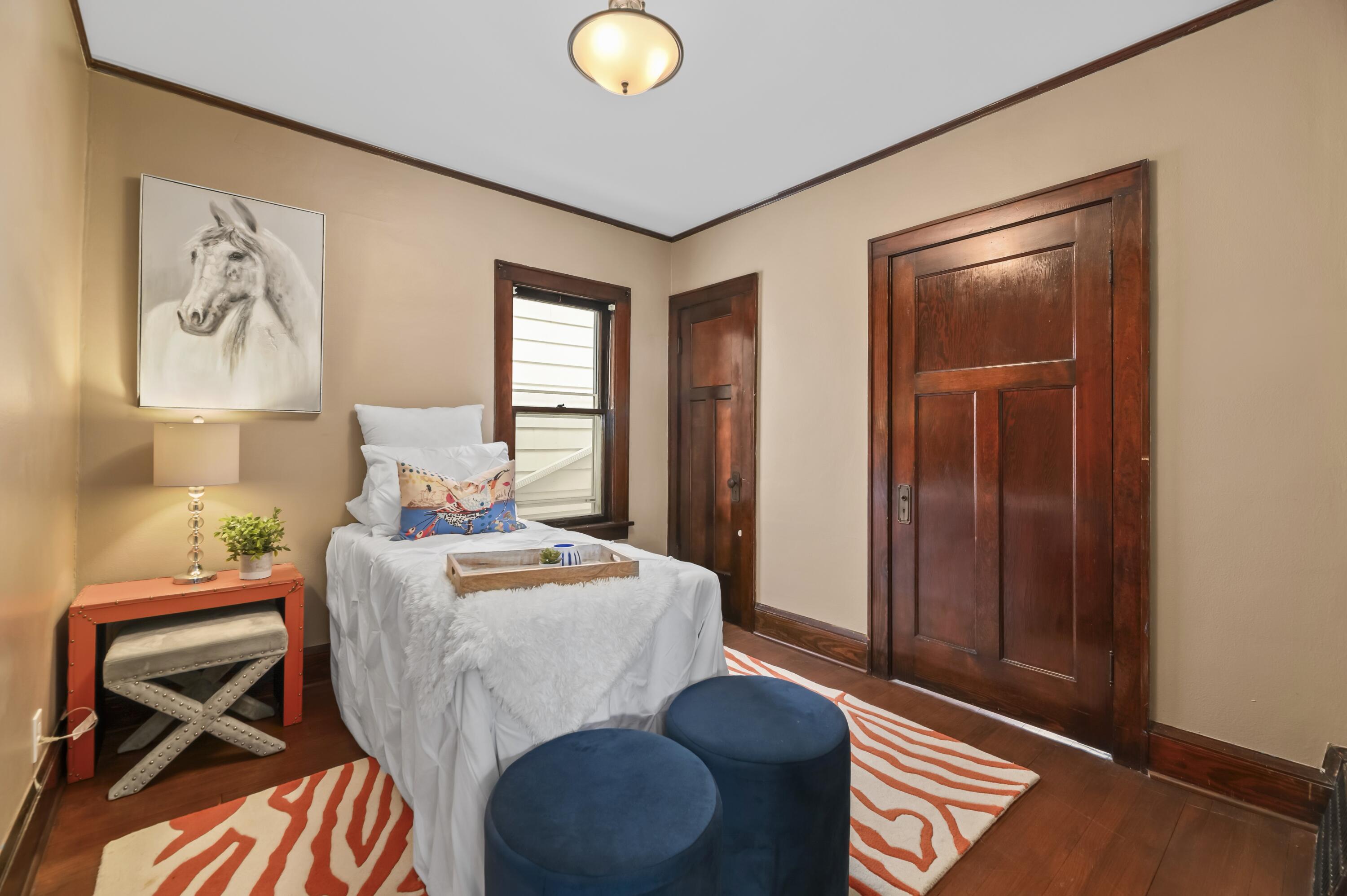 2735 South Greeley Street Milwaukee, WI 53207 - Photo 16 of 37 Bedroom 1