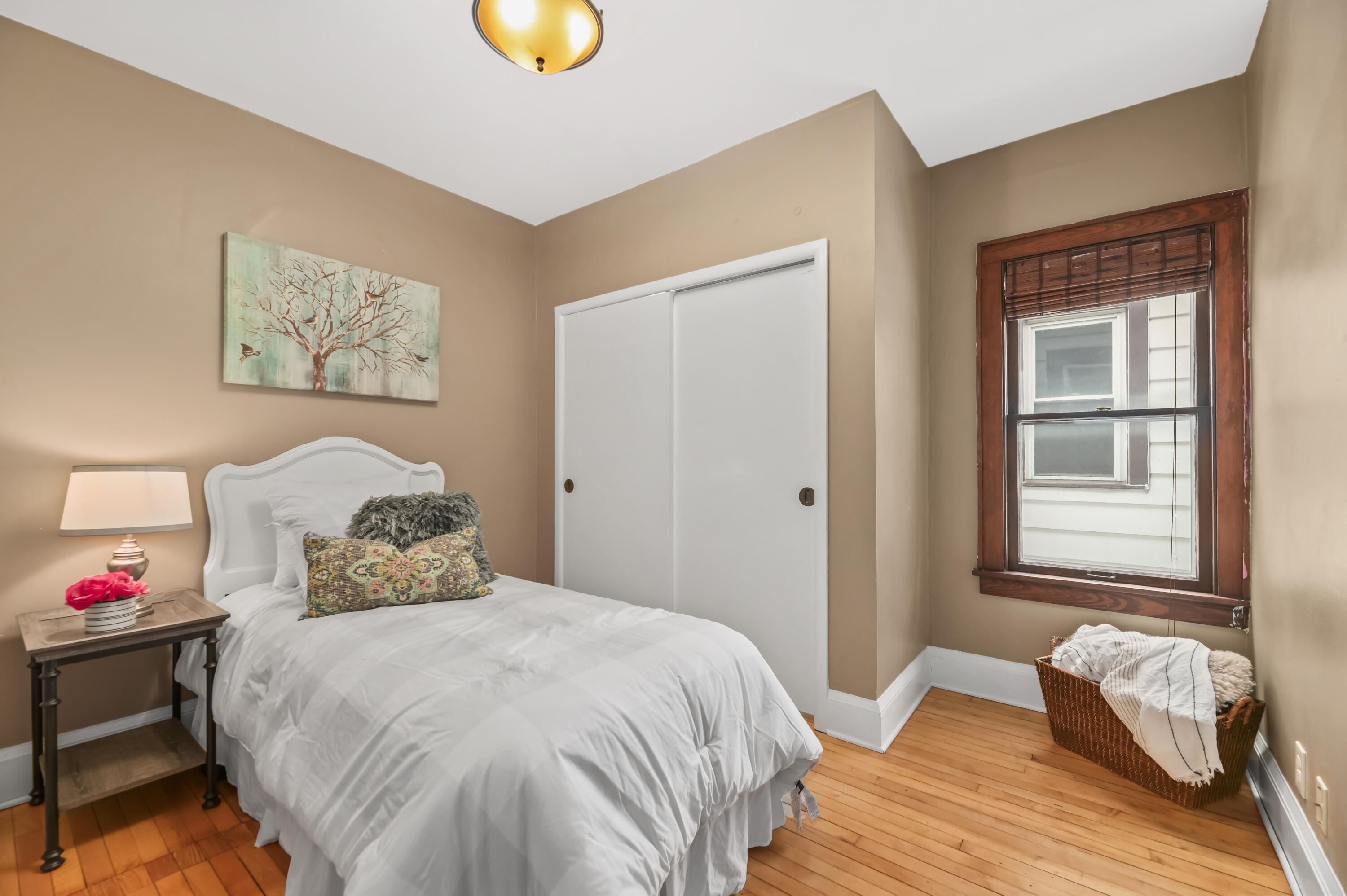 2735 South Greeley Street Milwaukee, WI 53207 - Photo 18 of 37 Bedroom 3