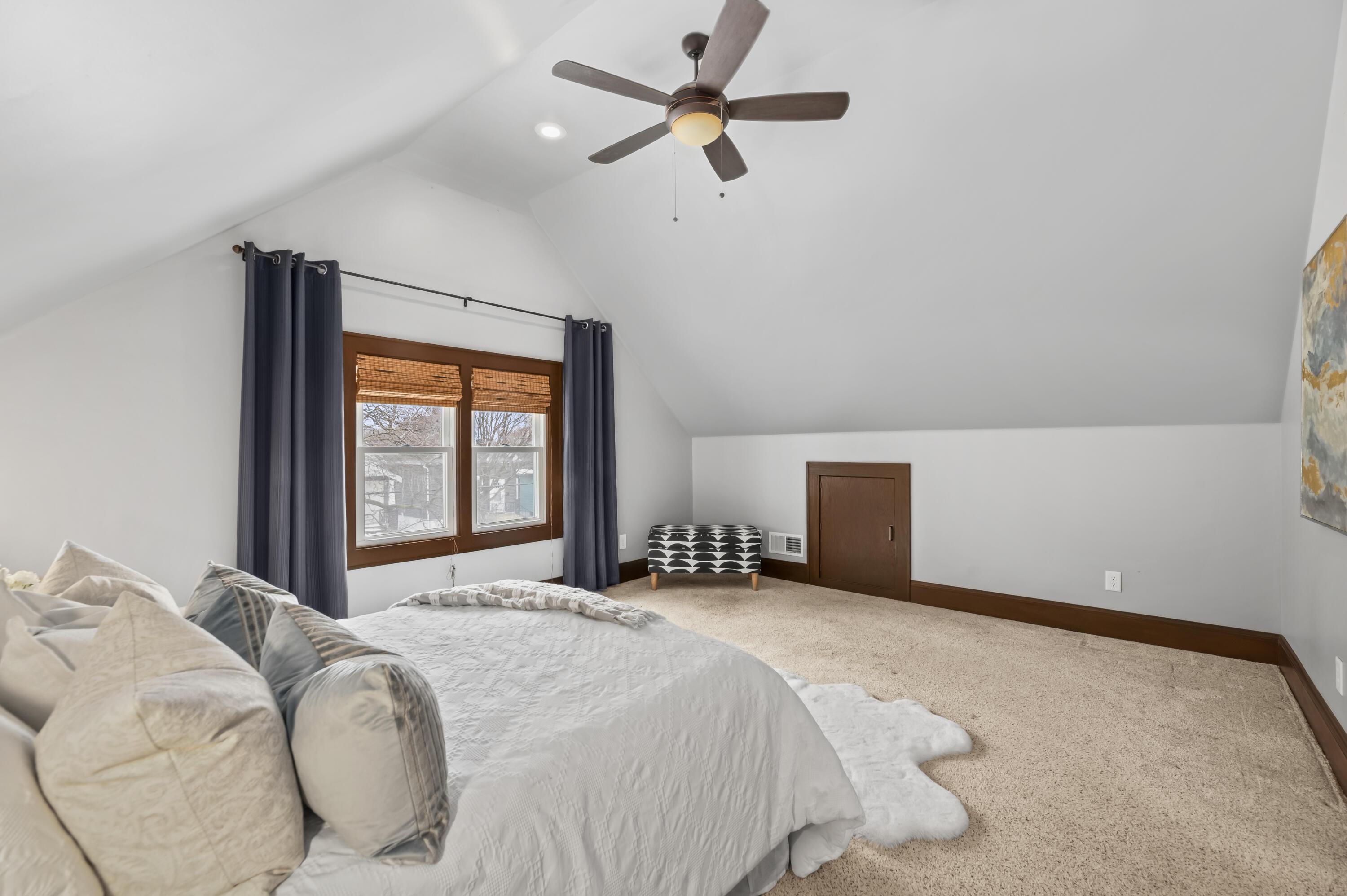 2735 South Greeley Street Milwaukee, WI 53207 - Photo 27 of 37 Primary Bedroom