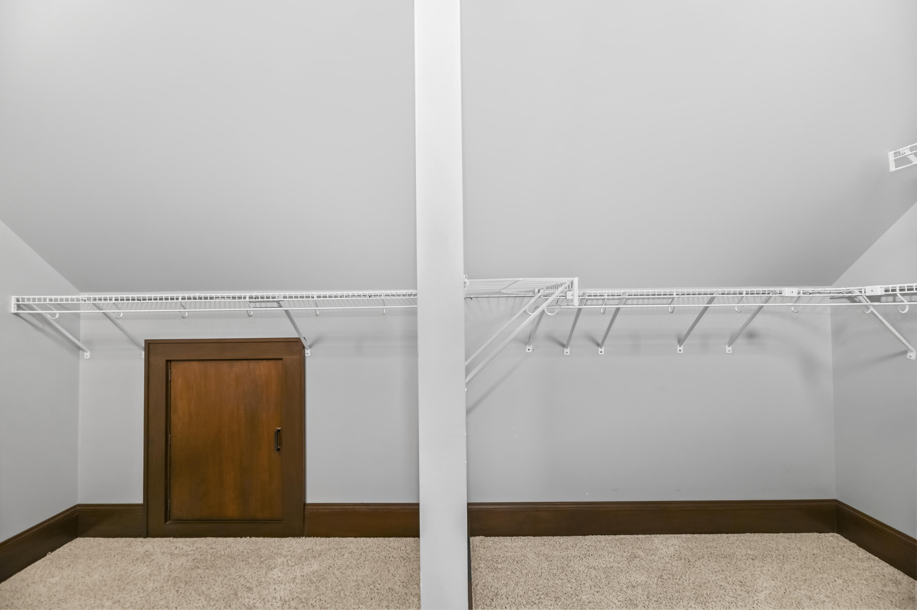 2735 South Greeley Street Milwaukee, WI 53207 - Photo 28 of 37 Primary Closet