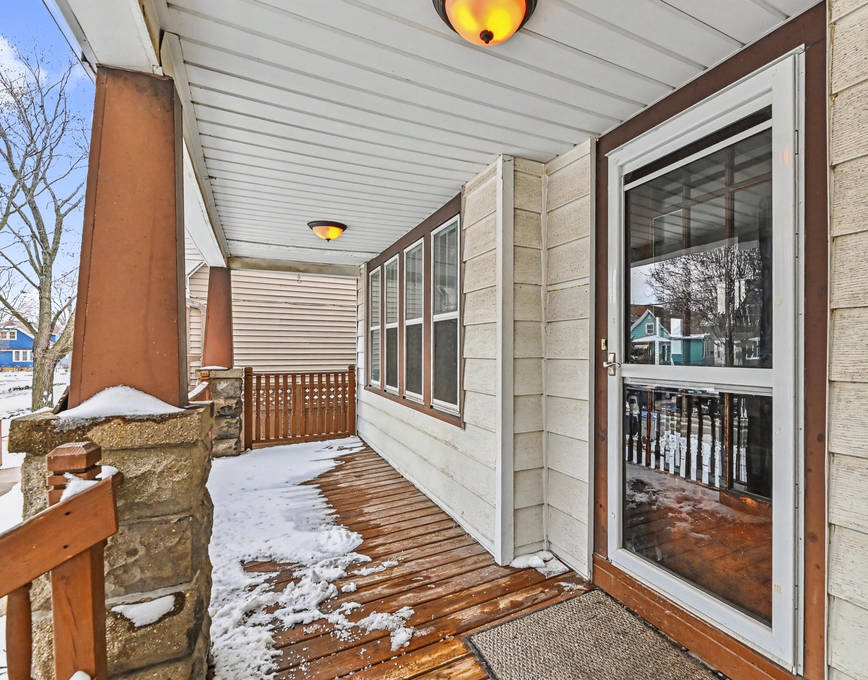 2735 South Greeley Street Milwaukee, WI 53207 - Photo 32 of 37 Front Porch