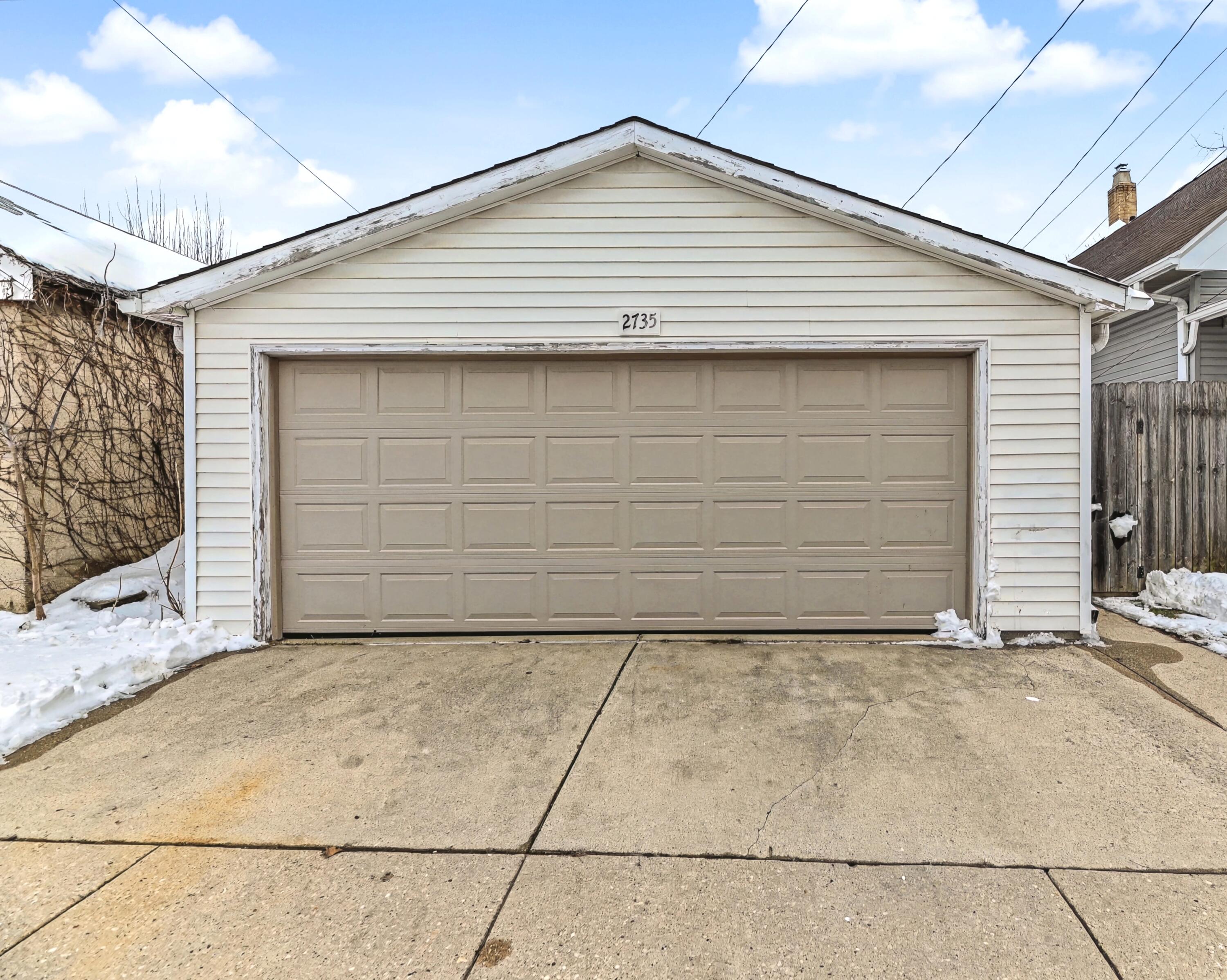 2735 South Greeley Street Milwaukee, WI 53207 - Photo 34 of 37 Garage